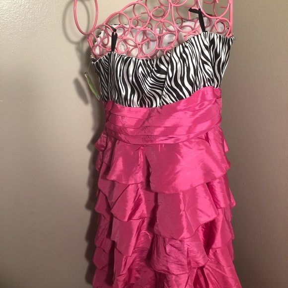 Windsor prom dress - Picture 12 of 14